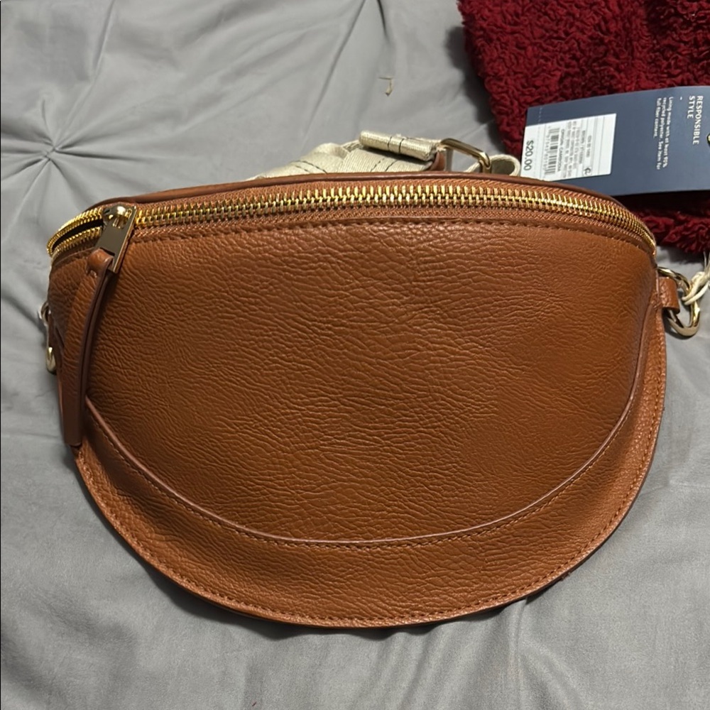 Universal Thread Brown Crossbody Bag with Gold Hardware